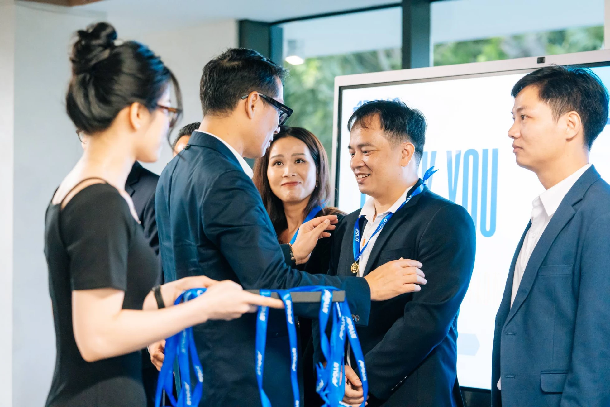 https://static.quochuyanhcorp.vn/17562/2024/Quốc/Apollo Haus/Album ảnh/Khánh thành/khanh-thanh-apollo-haus (18).jpg